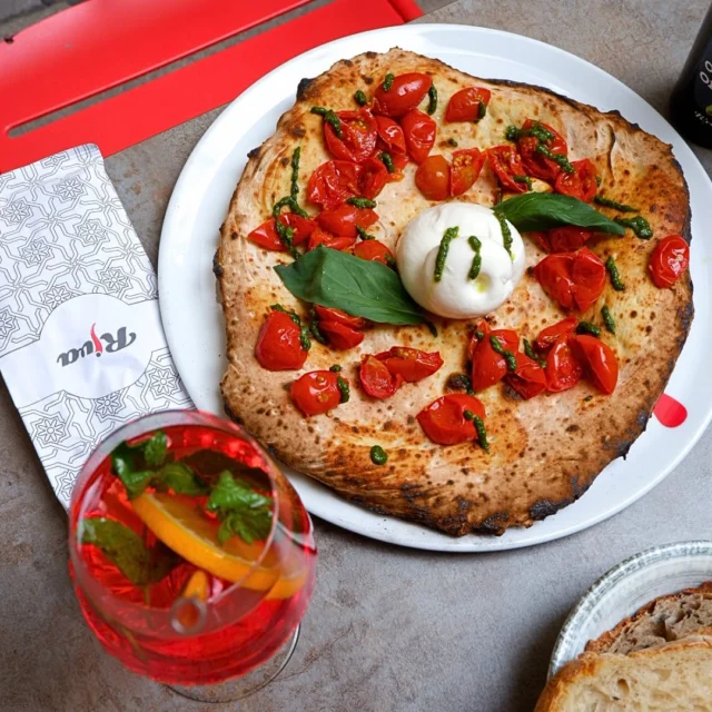 Focaccia, spritz und ab in die Sonne ☀️☀️☀️